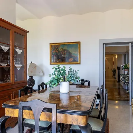 Italian Experience-operapartment