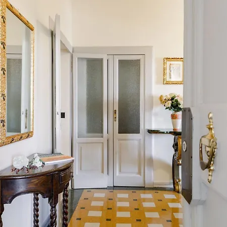 Italian Experience-operapartment Apartman *
