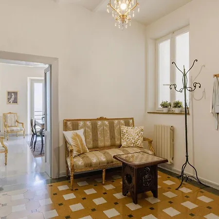 Italian Experience-operapartment